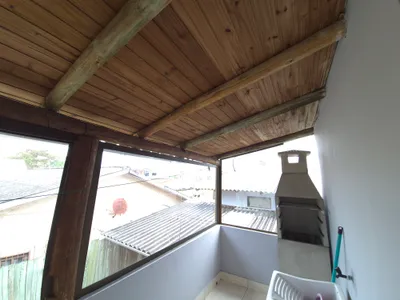 Espaço de churrasqueira da Casa de Cima