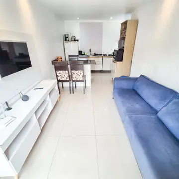Cozinha americana da Fundos Viva com bancada de granito